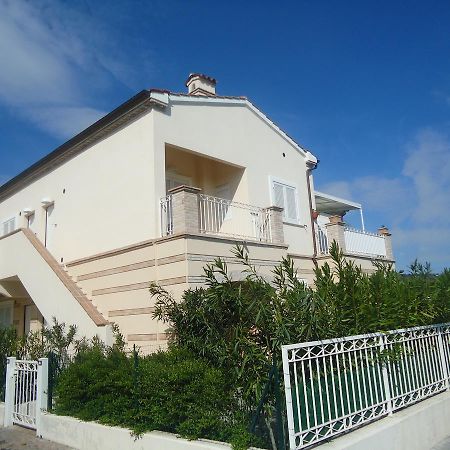 N59 - Numana, Nuovo Bilocale Con Terrazzo Sirolo Exterior foto