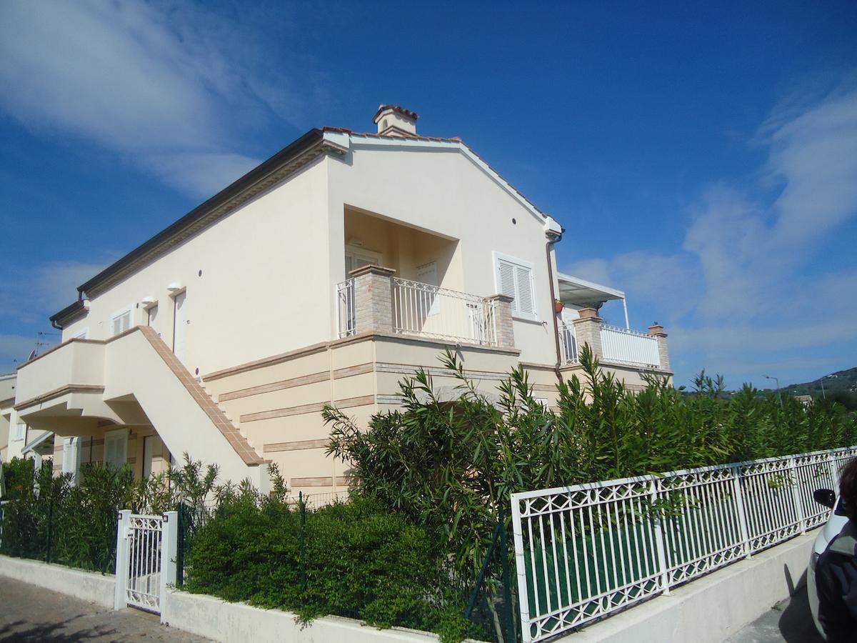 N59 - Numana, Nuovo Bilocale Con Terrazzo Sirolo Exterior foto